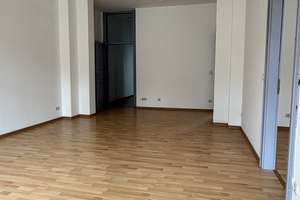 Tolle 3 Raum Wohnung im Herzen von Zwickau – Peter-Breuer-Str. 10, 8056 Innenstadt, Zwickau – Vorschaubild 3