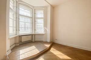 ALTBAULIEBHABER AUFGEPASST! HELLE UND KLASSISCH SCHÖNE ALTBAUWOHNUNG MIT POTENZIAL! PROVISIONSFREI! – Lübecker Straße 29, 10559 Moabit, Berlin – Vorschaubild 9
