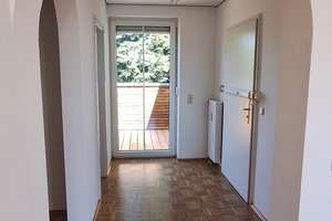 Stilvolle 5-Zimmer-Dachgeschosswohnung mit 2 Dachterrassen und Penthouse-Charakter – Kreillerstraße 65, 81673 Josephsburg, München – Vorschaubild 3