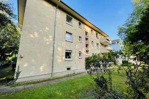 Wohnen im Paulusviertel! Gemütliche 3-Zimmer-Erdgeschoss-Wohnung sucht neuen Mieter! – Roquetteweg 10, 64285 Bessungen, Darmstadt – Vorschaubild 1