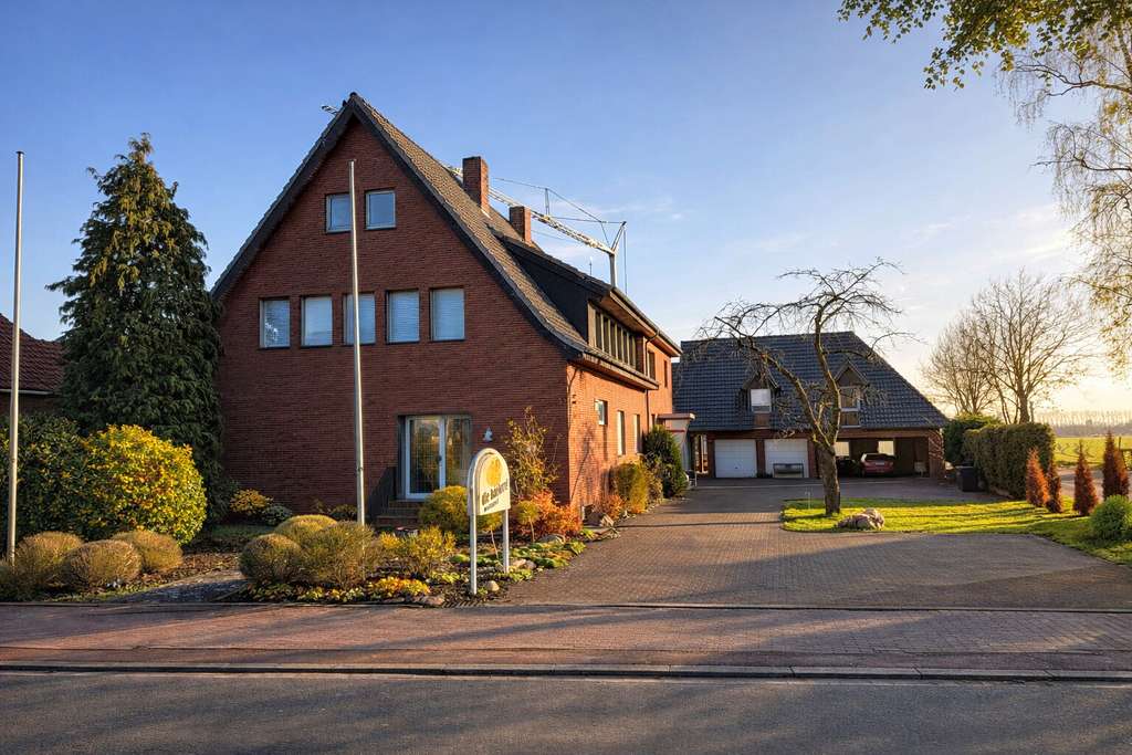 Immobilie in Herzebrock-Clarholz - Wohn- und Geschäftshaus mit Entwicklungspotential - Bild 2