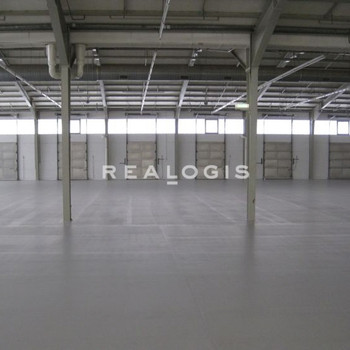 Nürnberg, ca. 700 m² Hallenfläche + Büro zu vermieten