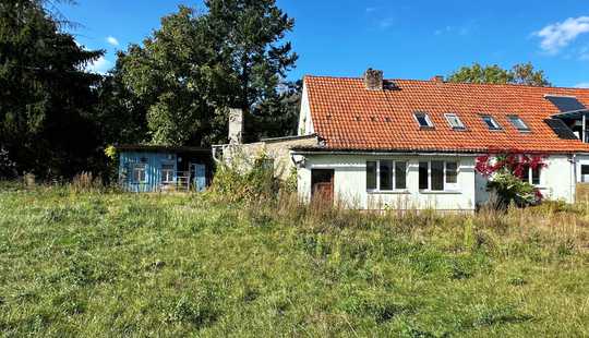 Bild von Großes Grundstück mit Fernblick – Ihr Sanierungsprojekt in Traumlage!