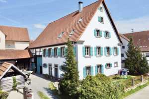 Beeindruckendes Wohnhaus inkl. geräumiger Scheune mit historischem Flair trifft modernen Luxus. – Zollernalbkreis – Vorschaubild 1