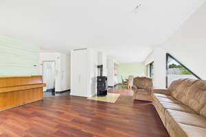 5-Zimmer Maisonettewohnung mit Kaminofen und Loggia