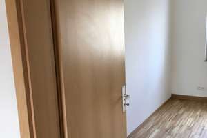 3-Zimmer-Wohnung mit Balkon in Stuttgart-Birkenäcker – Die vollständige Adresse der Immobilie erhältst du vom Anbieter., 70376 Birkenäcker, Stuttgart – Vorschaubild 2