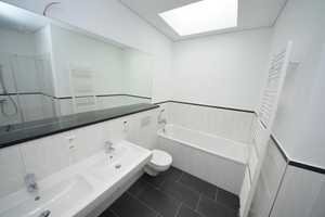 Hochwertig sanierte Maisonettewohnung mit Loggia, Fußbodenheizung und Parkettboden! – Beethovenstraße 22, 9130 Chemnitz – Vorschaubild 5