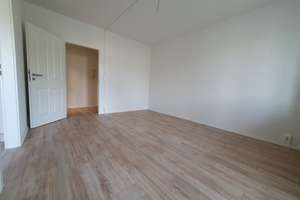 Renovierte Wohnung Mit Küche und Balkon. – Annaberger Str. 32, 9111 Zentrum, Chemnitz – Vorschaubild 4