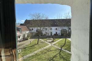 Hofflair - charmante 2-Raum-DG-Wohnung in Köln Roggendorf/Thenhoven – Sinnersdorfer Straße 173a, 50769 Roggendorf/Thenhoven, Köln – Vorschaubild 4