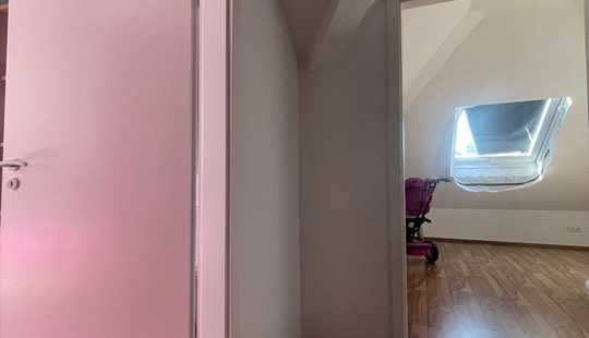 Bild von Moderner Bungalow mit weitläufigem Garten im Herzen von Wiesbaden