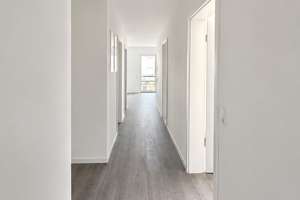 Hochwertige EG-Wohnung | 4-Zimmer | KfW-40 QNG | Erstbezug – Mainzer Landstraße 145, 65589 Hadamar – Vorschaubild 3