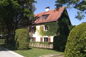 RARITÄT .......... Historisches, familienfreundliches Stadthaus in Altperlach – Die vollständige Adresse der Immobilie erhältst du vom Anbieter., 81737 Altperlach, München – Vorschaubild 1