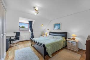 Großzügiges Reihenhaus mit schönem Garten in ruhiger Umgebung – Die vollständige Adresse der Immobilie erhältst du vom Anbieter., 81739 Neuperlach, München – Vorschaubild 11