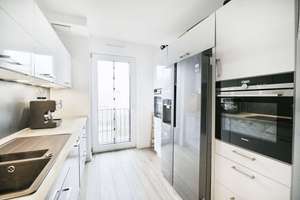 Moderne, lichtdurchflutete 3-Zimmerwohnung mit Loggia in Köln-Zollstock – Die vollständige Adresse der Immobilie erhältst du vom Anbieter., 50969 Zollstock, Köln – Vorschaubild 7