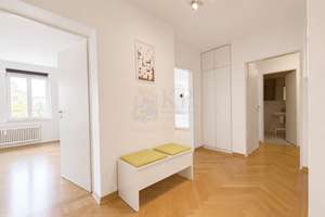 WIESBADEN: HELLE 3 ZIMMER WOHNUNG IM ZENTRUM MIT BALKON UND STELLPLATZ – 65185 Mitte, Wiesbaden – Vorschaubild 1
