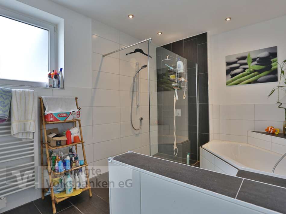 Badezimmer-OG-Haupthaus