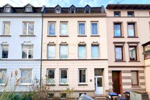 Gepflegtes Altbau-Mehrfamilienhaus mit 4 WE, WEG-geteilt, 3/4 Whg. vermietet – Die vollständige Adresse der Immobilie erhältst du vom Anbieter., 23554 Sankt Lorenz Nord, Lübeck – Vorschaubild 1