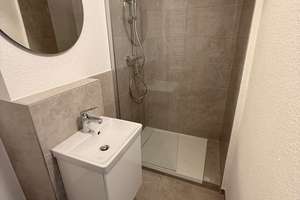 Erstbezug nach Komplettsanierung: Stilvoll möblierte 2-Zimmer-Wohnung  – Schloßstraße 60, 40477 Pempelfort, Düsseldorf – Vorschaubild 10