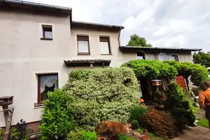 Wohlfühlhaus mit 148 m², 5 Zimmer, 2 Bäder, Sauna, Garten, Werkstatt & Gewächshaus in Treuenbrietzen – Jüterboger Str. 77, 14929 Potsdam-Mittelmark (Kreis) – Vorschaubild 3