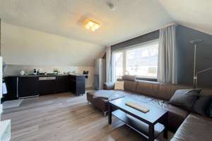 Freistehendes Zweifamilienhaus in toller Lage von Solingen-Gräfrath mit Wärmepumpe, Pool, Sauna uvm. – Die vollständige Adresse der Immobilie erhältst du vom Anbieter., 42653 Gräfrath, Solingen – Vorschaubild 22