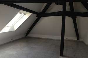 Mitten in der Stadt! Ruhige Dachgeschosswohnung mit kl. Terrasse im  Altbau sucht Individualisten! – Die vollständige Adresse der Immobilie erhältst du vom Anbieter., 47799 Cracau, Krefeld – Vorschaubild 4