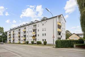 Vermietete 2,5 Zimmer Dachgeschoss Wohnung direkt am Luitpoldpark – 85051 Münchener Straße, Ingolstadt – Vorschaubild 2
