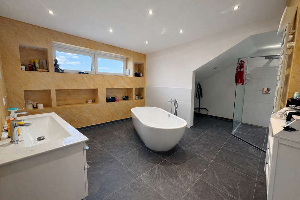 Immobilie in Limburgerhof - Wohnkomfort ohne Kompromisse - Bild 3