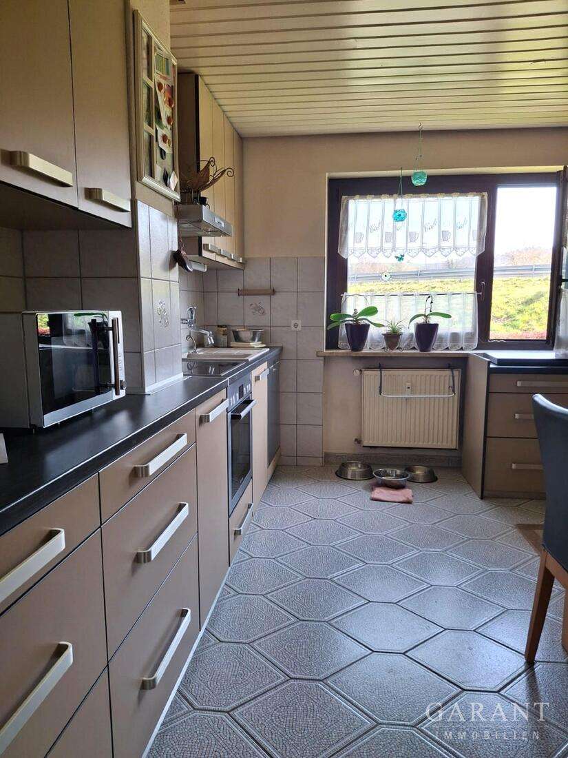 Immobilie in Wutöschingen - Haus im Haus - 4 1/2 Zimmer-Wohnung mit Balkon - Bild 3