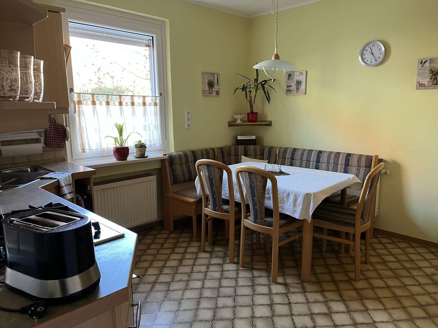 Immobilie in Schweinfurt - Mehrfamilienhaus am Hochfeld - Herrlich ruhig und doch zentrumsnah - Bild 3