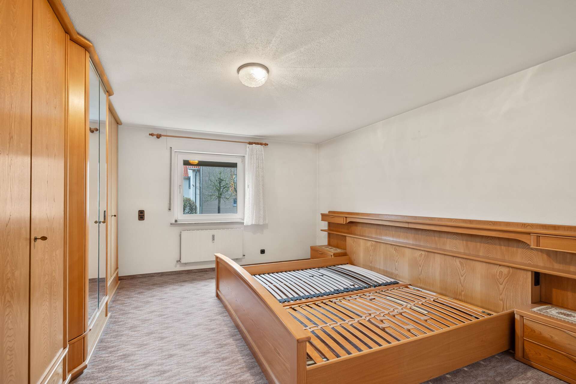 Immobilie in Lauchringen - Ein Zuhause für Generationen - Zweifamilienhaus in Lauchringen zum Wohnen und Vermieten - Bild 1