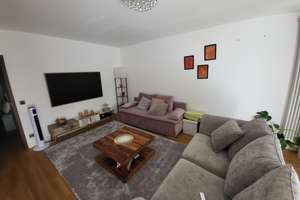 Attraktive 4-Zimmer-Wohnung mit Balkon im 3. OG in Hamburg-Lokstedt – Die vollständige Adresse der Immobilie erhältst du vom Anbieter., 22529 Lokstedt, Hamburg – Vorschaubild 12