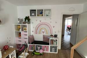 Großzügige 3 Zimmer Familienwohnung mit Balkon, Kinderarztpraxis im Haus – Königsbrunner Straße 37, 86179 Haunstetten-West, Augsburg – Vorschaubild 4