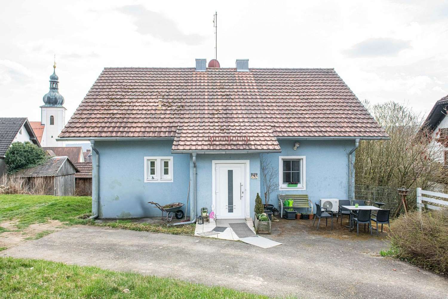 Einfamilienhaus mit großem Grundstück in ruhiger Lage, Cham Kreis – Bild 3