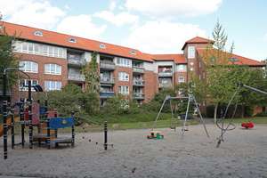 Gemütliche Dachgeschosswohnung sucht einen Nachmieter // 3.OG rechts – Wismarer Str. 7, 38444 Westhagen, Wolfsburg – Vorschaubild 2