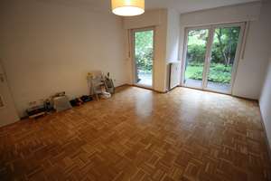 EXKLUSIV BILK NÄHE UNI HELL + RUHIG ERDGESCHOSS MIT TERRASSE KOMPLETT PARKETT WANNENBAD TG-STELLPL. – Himmelgeister Straße 179, 40225 Flehe, Düsseldorf – Vorschaubild 2