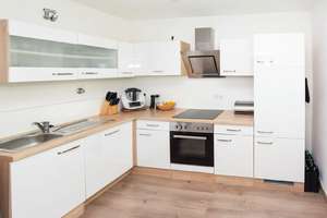 Renovierte Wohnung mit Balkon und Einbauküche – Rintelner Straße 28, 30459 Oberricklingen, Hannover – Vorschaubild 2