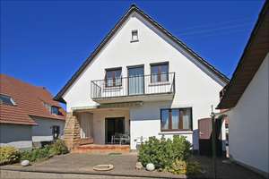 Raum für Ihre Familiengeschichte – sehr charmantes Einfamilienhaus mit großem Garten in Limburgerhof – Die vollständige Adresse der Immobilie erhältst du vom Anbieter., 67117 Limburgerhof – Vorschaubild 2