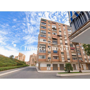 GELEGENHEIT FÜR INVESTOREN IN MALAGA HAUS BESETZT