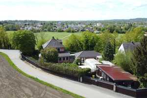 Einzigartige Lage im Grünen und doch zentral: Historisches Stadthaus auf stattlichem Grundstück – Altötting (Kreis) – Vorschaubild 3