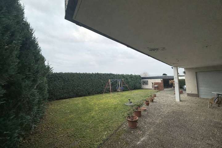 Gemütlicher, uneinsehbarer Inn