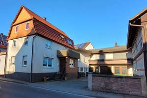 EHEMALIGE SCHREINEREI, IDEAL FÜR HANDWERKER!!! Gebäudekomplex mit 2 Wohnungen und Garagen – Heringer Straße 10, 36269 Philippsthal (Werra) – Vorschaubild 3