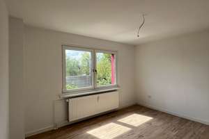 GIG GEMIETET IST GEIL! - 3 Zimmer komplett Saniert mit EBK und modernstem Bad – Sudetenweg 15, 38448 Vorsfelde, Wolfsburg – Vorschaubild 11