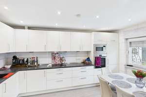 Property thumbnail 10