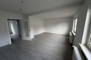 Frisch renoviert & sofort bezugsfrei – Helle 2-Zimmer-Wohnung in Salzgitter-Thiede – Pappeldamm 93, 38239 Thiede, Salzgitter – Vorschaubild 2