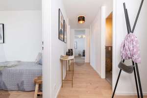 Frisch renovierte, großzügige 3-Zimmer-Wohnung mit herrlichem Blick über ganz Augsburg! – Heckenrosenweg 11, 86156 Bärenkeller, Augsburg – Vorschaubild 12