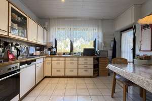 KAPITALANLAGE: Zweifamilienhaus mit ausgebautem DG, Balkon, Terrasse, großem Garten und Garage – Die vollständige Adresse der Immobilie erhältst du vom Anbieter., 76139 Hagsfeld, Karlsruhe – Vorschaubild 5