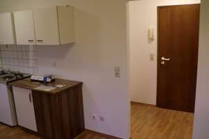 gepflegte 1-Zimmer-Wohnung mit Balkon und EBK in Mannheim – Stengelhofstraße 4a, 68219 Rheinau, Mannheim – Vorschaubild 3