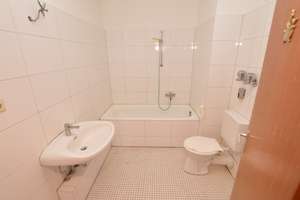 RÖNPAGEL IMMOBILIEN: Bothfeld - ETW 3 Zimmer + 2 Bäder + Loggia + TG optional – Salzwedeler Hof 3, 30179 Sahlkamp, Hannover – Vorschaubild 13