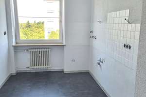 !!!PROVISIONSFREI!!! Frisch renovierte 3-Zimmer-Wohnung in München-Hadern/Blumenau – Die vollständige Adresse der Immobilie erhältst du vom Anbieter., 80689 Blumenau, München – Vorschaubild 2