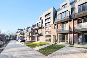 Stilvolle Dachgeschosswohnung mit Balkon in begehrter Lage Poppenbüttel – Die vollständige Adresse der Immobilie erhältst du vom Anbieter., 22399 Poppenbüttel, Hamburg – Vorschaubild 13